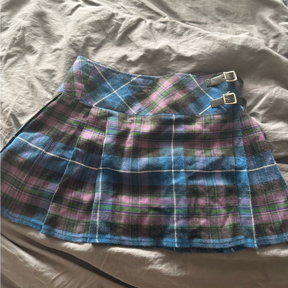 Vintage plaid kilt Skirt with Buckle Accents